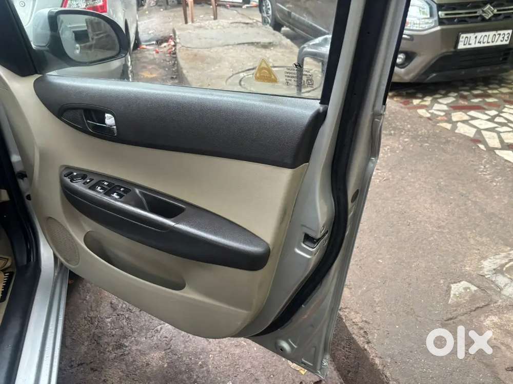 Hyundai I20 Sportz 2012