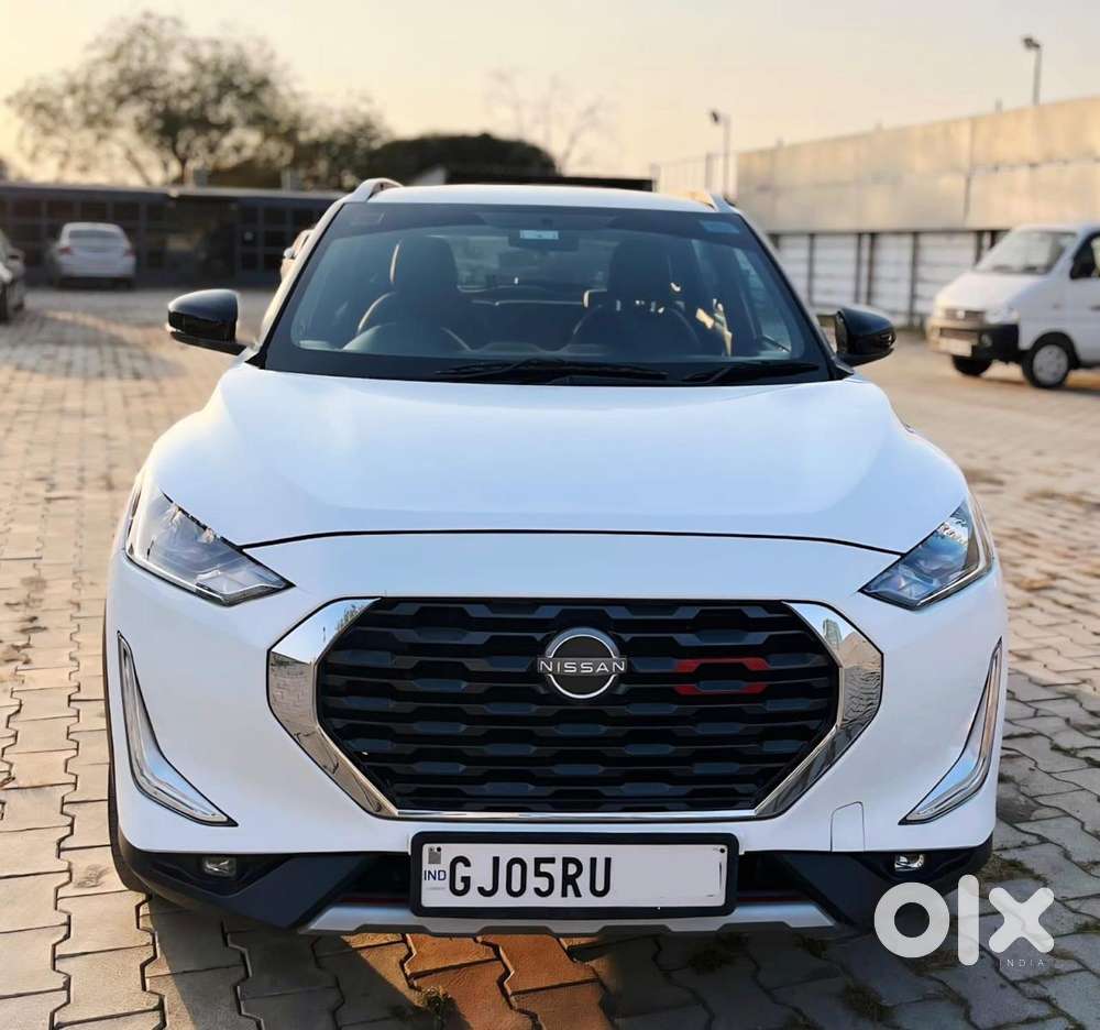 Nissan Magnite 1.0 Xv, 2023, Petrol