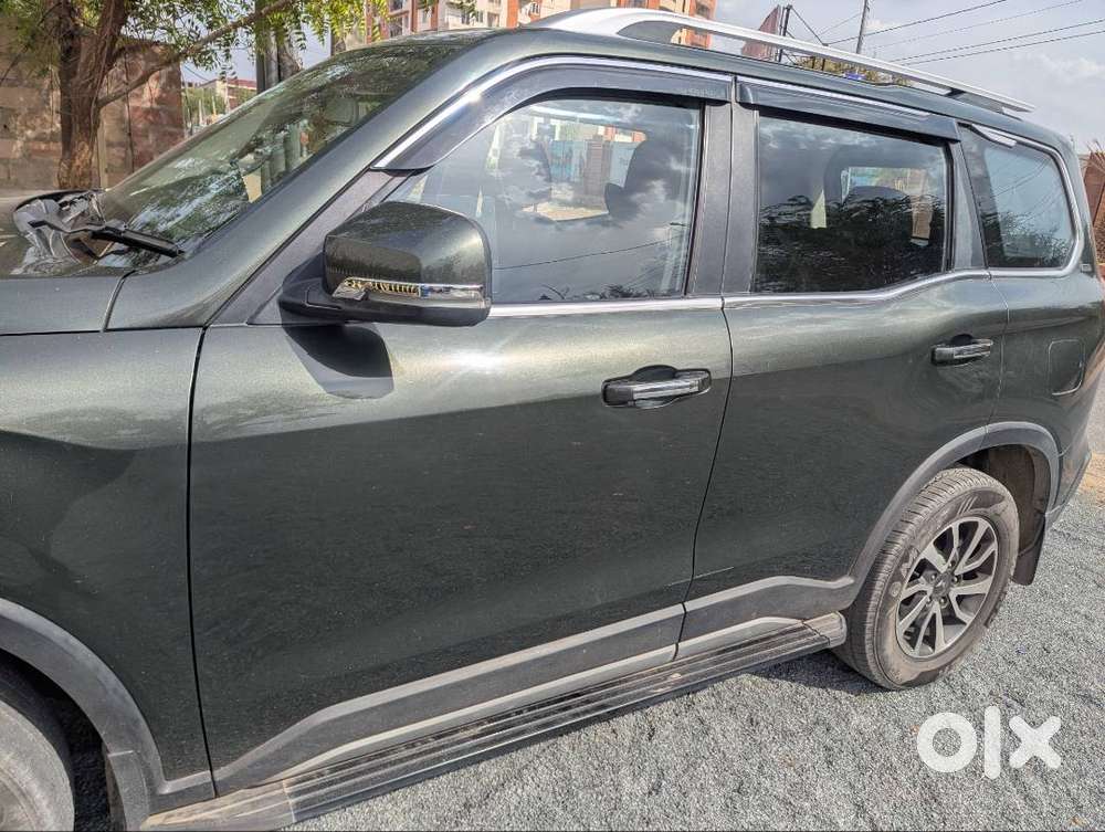 Scorpio N Z8l Petrol At 2022  Bh  36k Km  Top Model