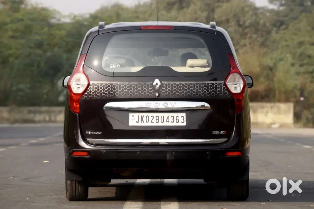 Renault Lodgy 2017 Variant Rxl 110 Ps Well Maintained Car 8 Seater