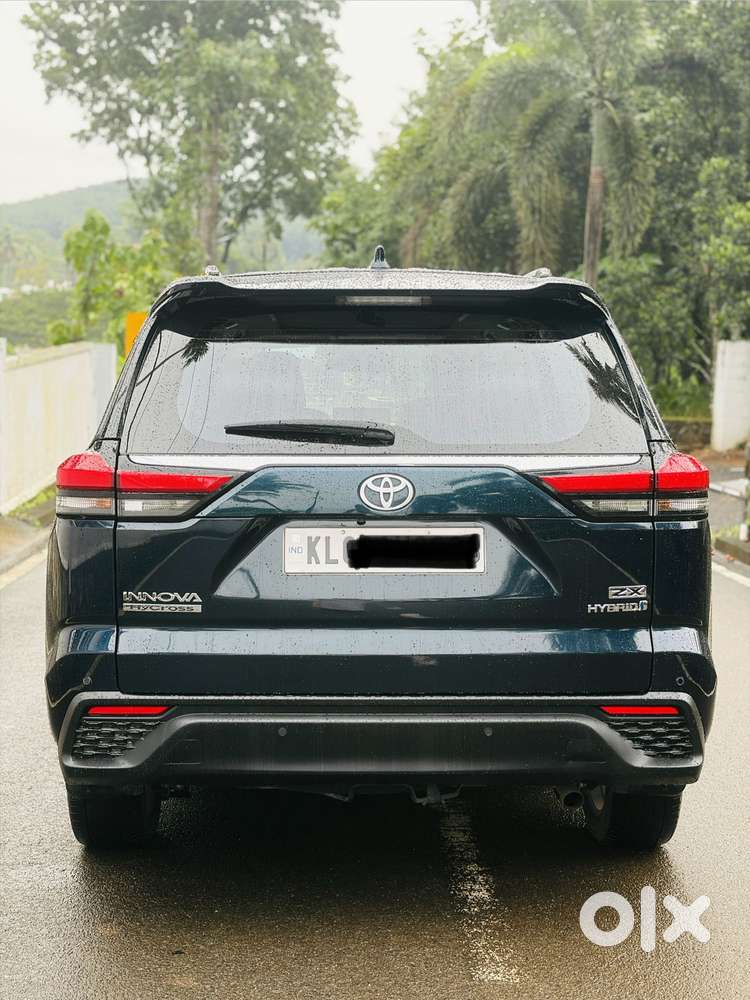 Toyota Innova Hycross 2.0 Zx (o) Hybrid 7 Str, 2023, Cng & Hybrids