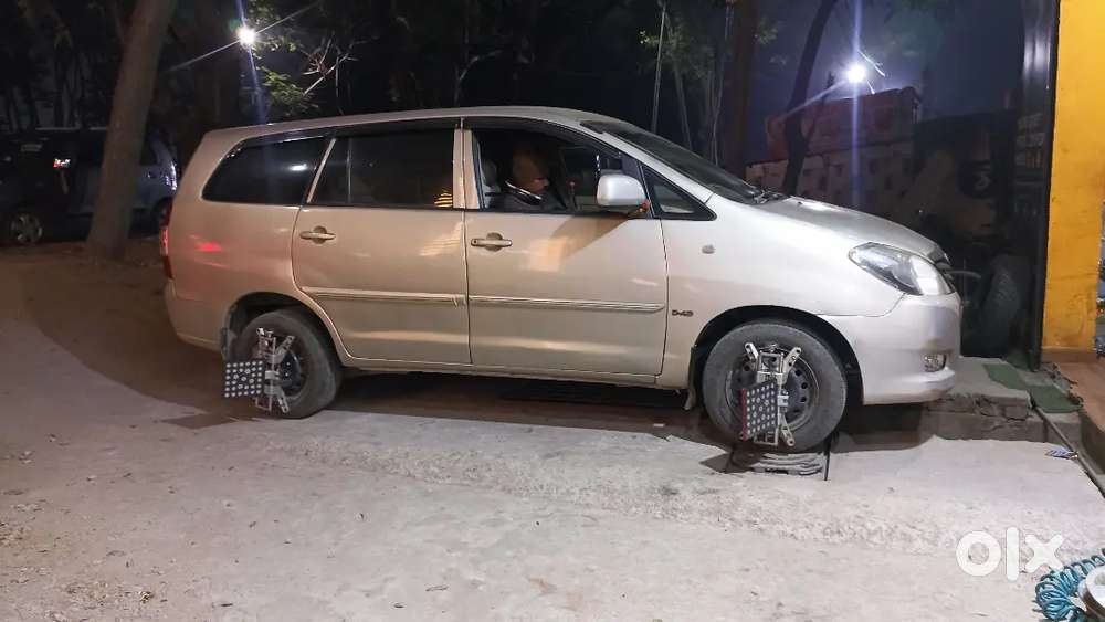 Toyota Innova 2.5 E 2006