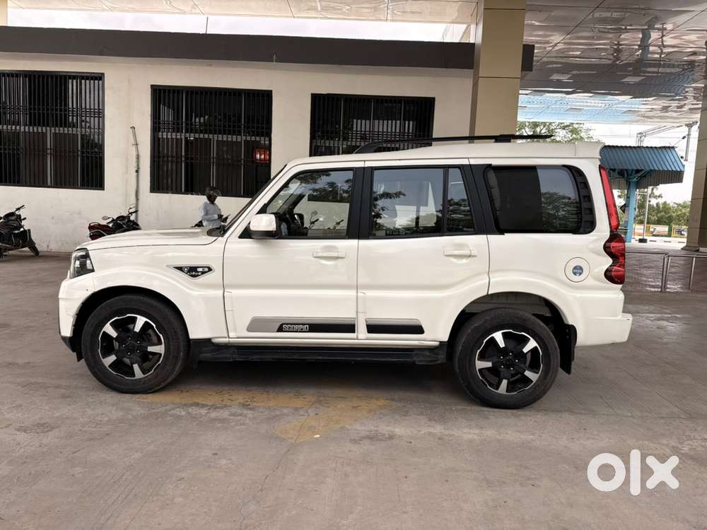 Mahindra Scorpio Classic 2023