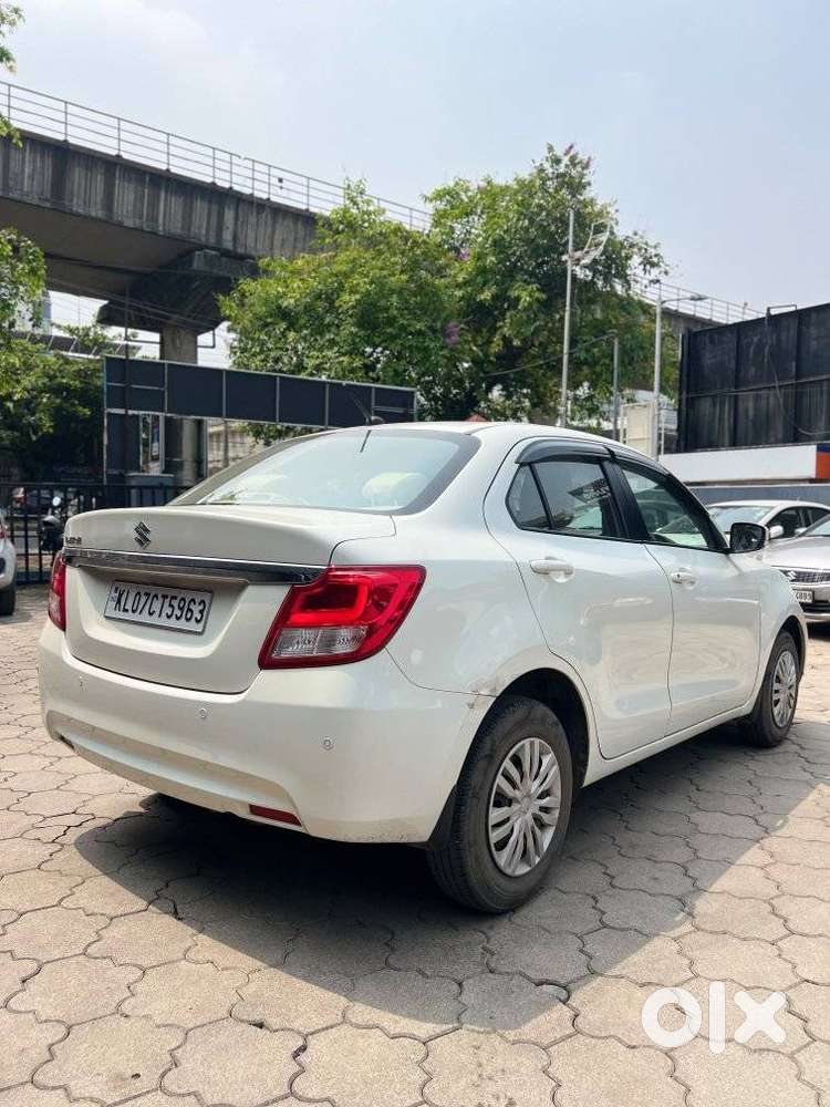 Maruti Suzuki Dzire 1.2 Vxi Amt, 2019, Petrol