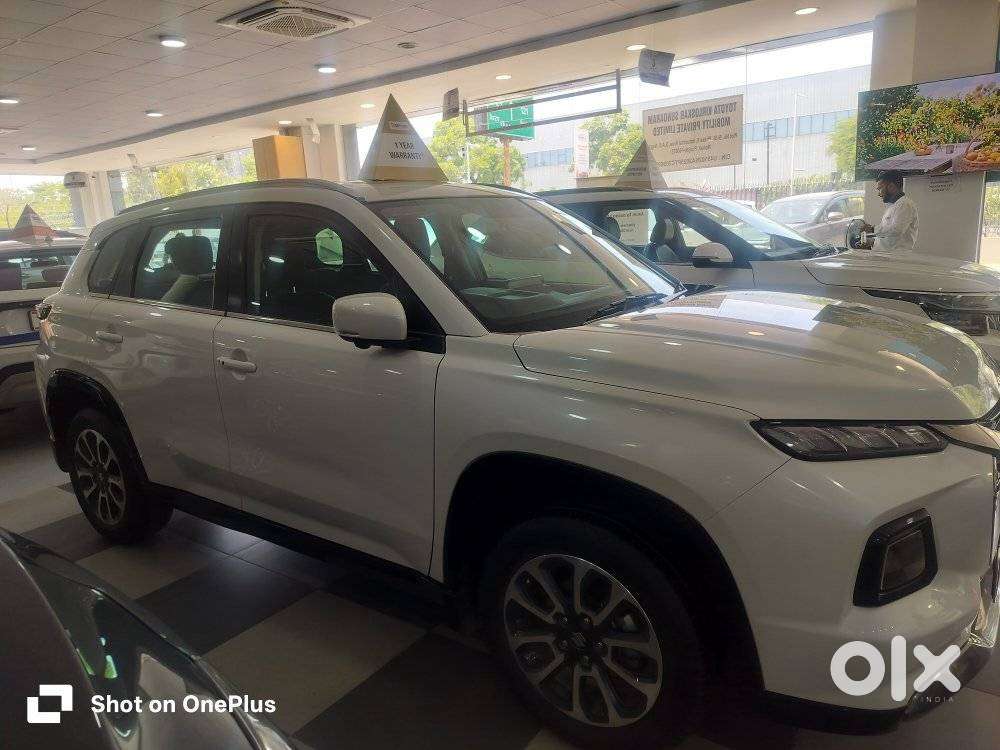 Maruti Suzuki Grand Vitara 1.5 Alpha Plus Intelligent Hybrid Ecvt, 2..