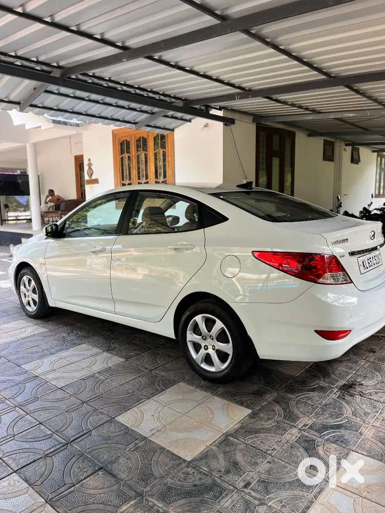 Hyundai Verna 1.6 Sx 2012