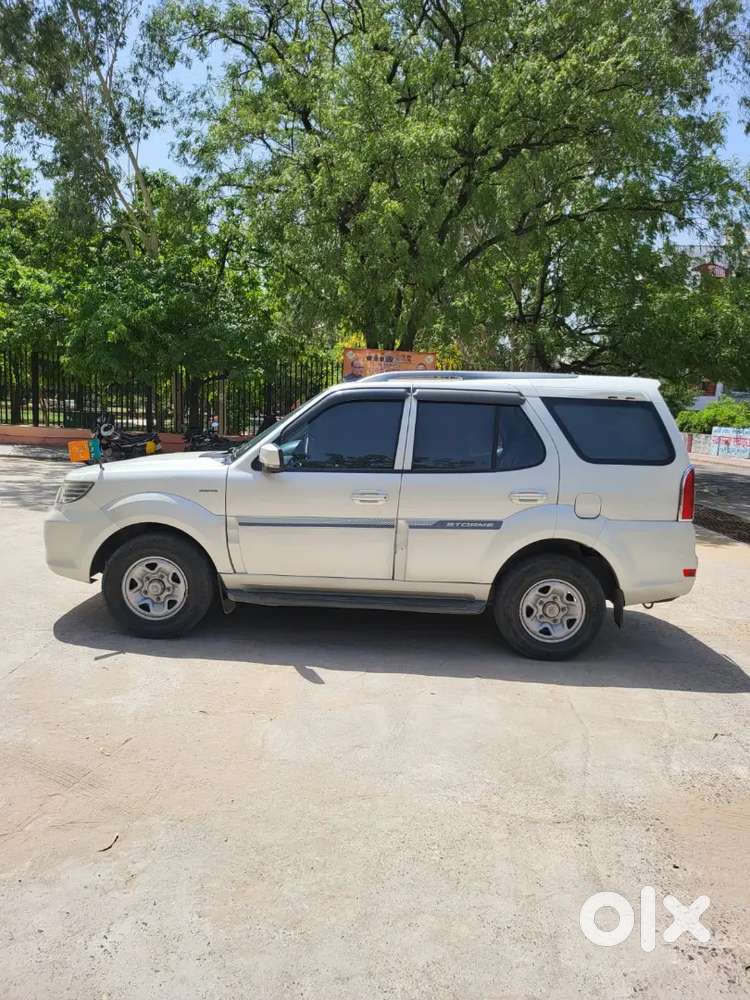 Tata Safari Storme 2018 Diesel 130000 Km Driven