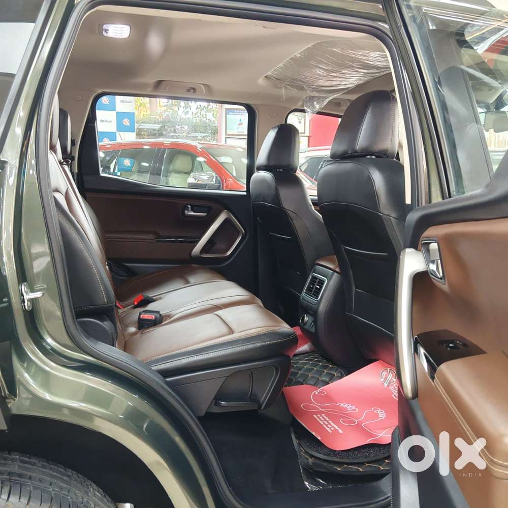 Mahindra Scorpio N Z8 Petrol At 7 Str, 2024, Petrol