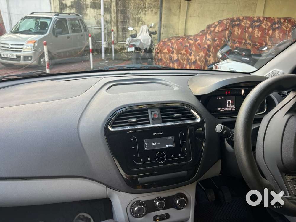 Tata Tiago Petrol Manual 2024