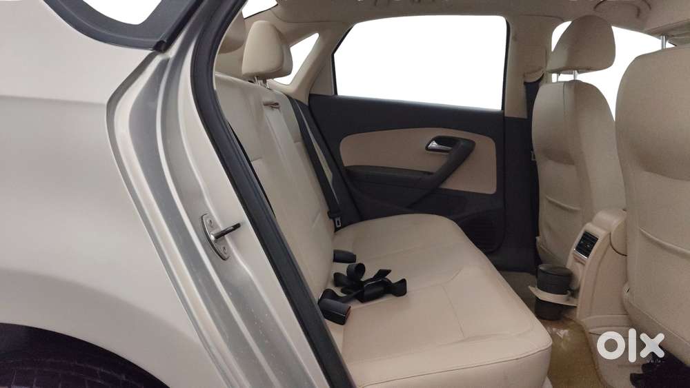 Volkswagen Vento 2010-2013 Petrol Highline, 2013, Petrol