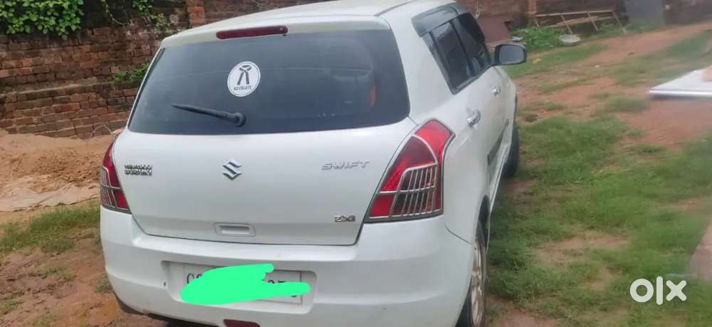 Maruti Suzuki Swift 2011 Petrol