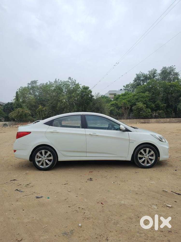 Hyundai Verna Vtvt 1.6 Sx, 2013, Petrol