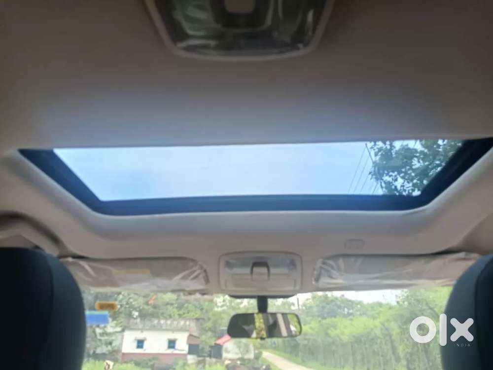 Mahindra Xuv300 W6, 2024, Petrol