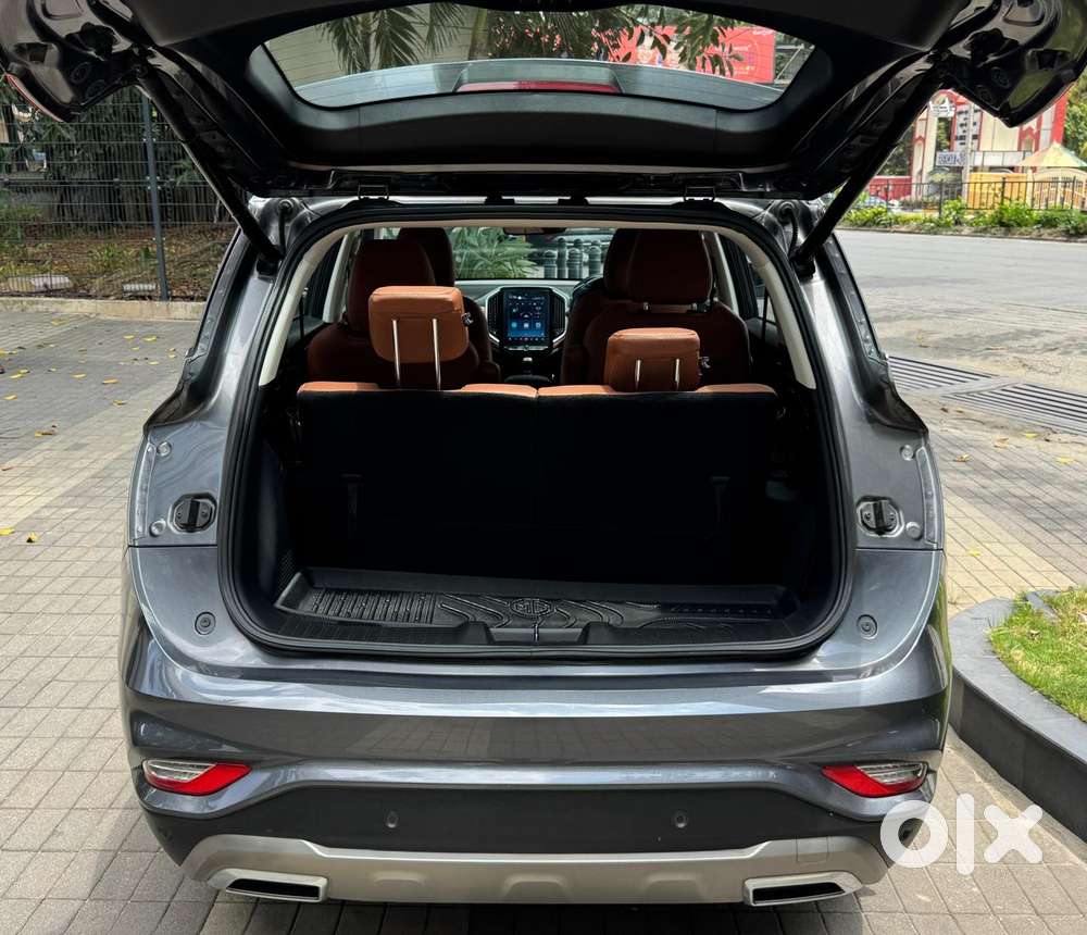 MG Hector Plus Sharp Pro 1.5 Turbo Petrol MT 6 STR, 2022, Diesel