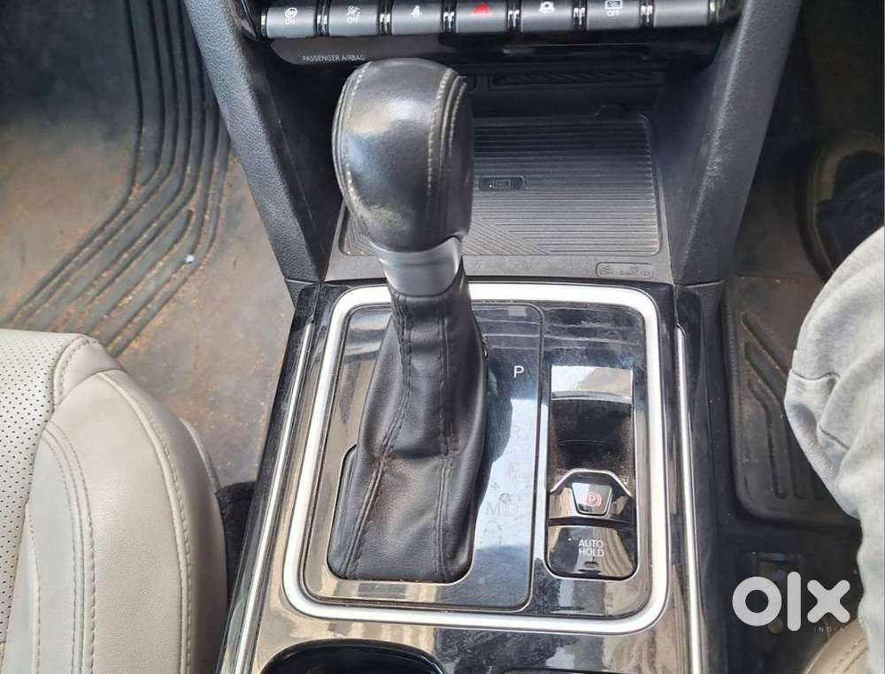 Mahindra Xuv700 2.0 Ax 7 Petrol At Luxury Pack Str, 2023, Petrol