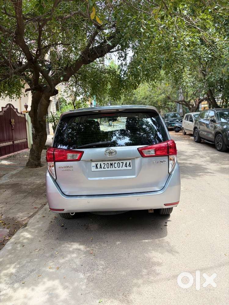 Toyota Innova Crysta 2018 Z Manual Diesel single owner silver colour