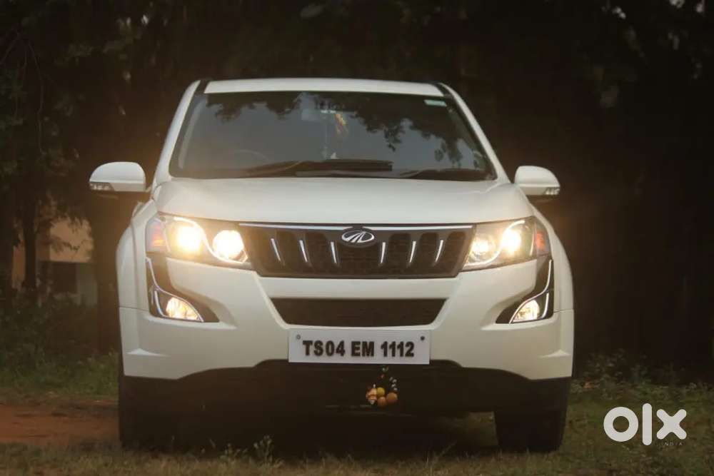 Mahindra Xuv500 2016 Diesel 122123 Km Driven