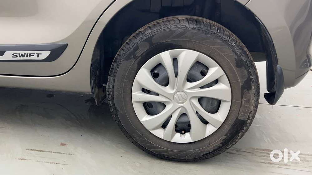 Maruti Suzuki Swift Vvt Vxi, 2021, Petrol