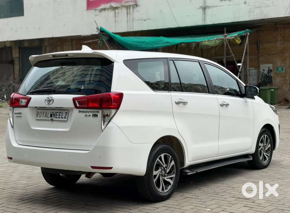 Toyota Innova Crysta [2020-ongoing] 2.4 Vx 8 Str, 2022, Diesel