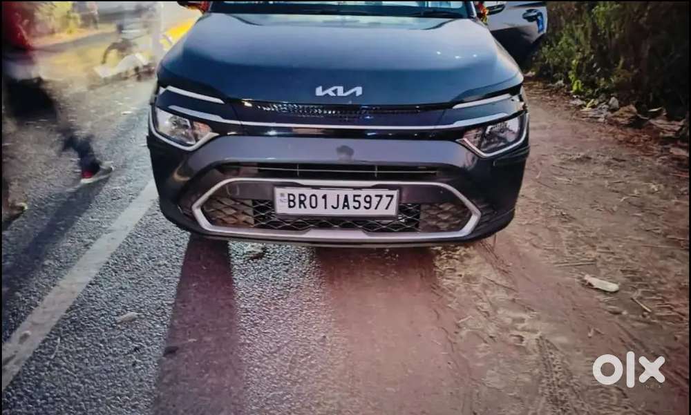 Kia Carens 2024 Petrol
