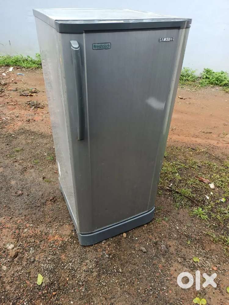 Lg single door fridge good condition