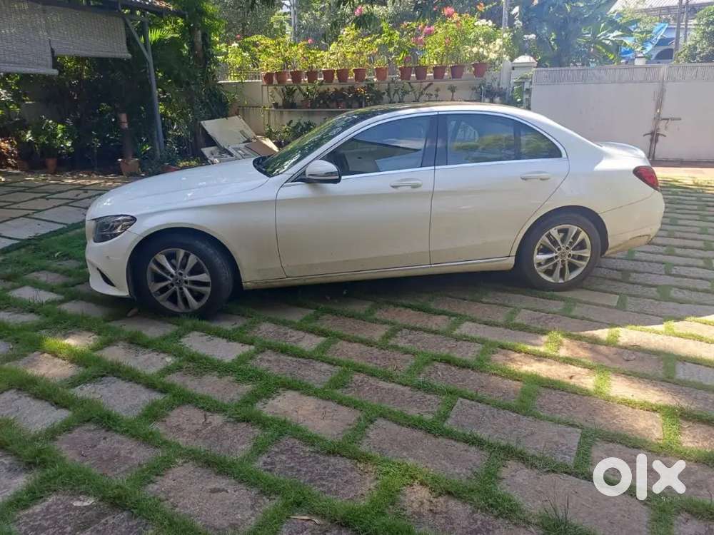 Mercedes-benz C220d 2019  1st Owner  83,000 Km  Excellent Condition