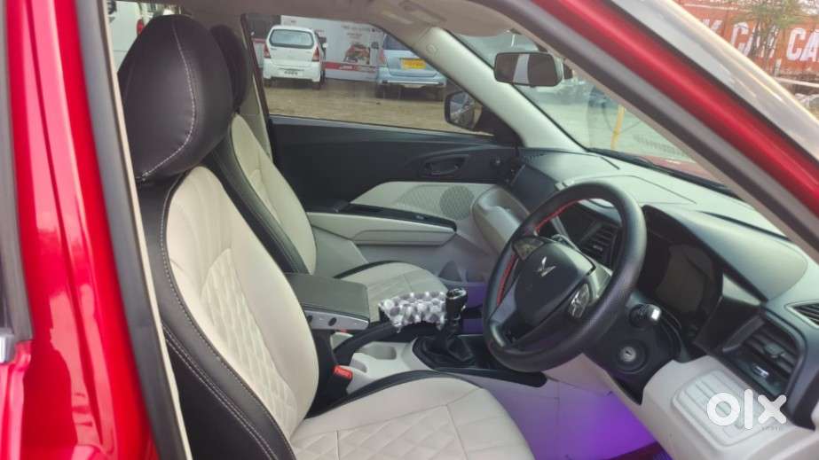 Mahindra Xuv300 W4, 2022, Petrol