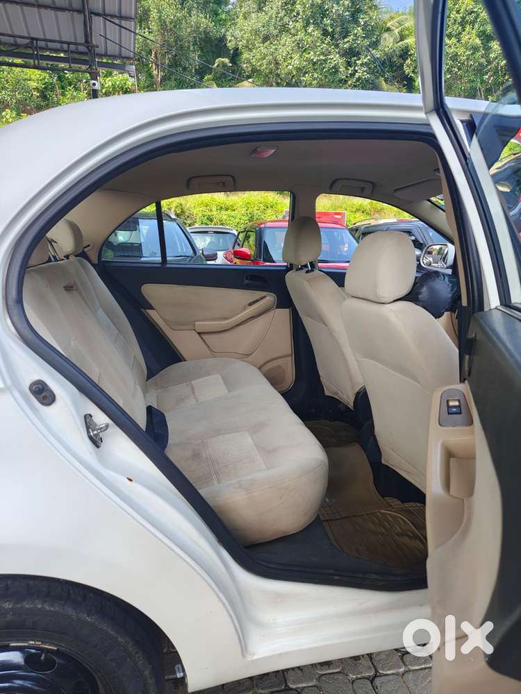 Tata Manza Aura Quadrajet, 2012, Diesel