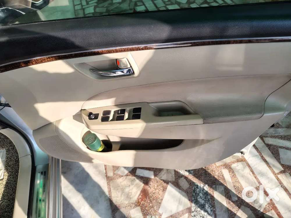 Maruti Suzuki Swift Dzire 2014 Petrol Well Maintained