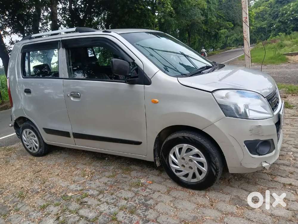 Maruti Suzuki Wagon K Series  2014 Budaun Transfer New Tire Good Condi