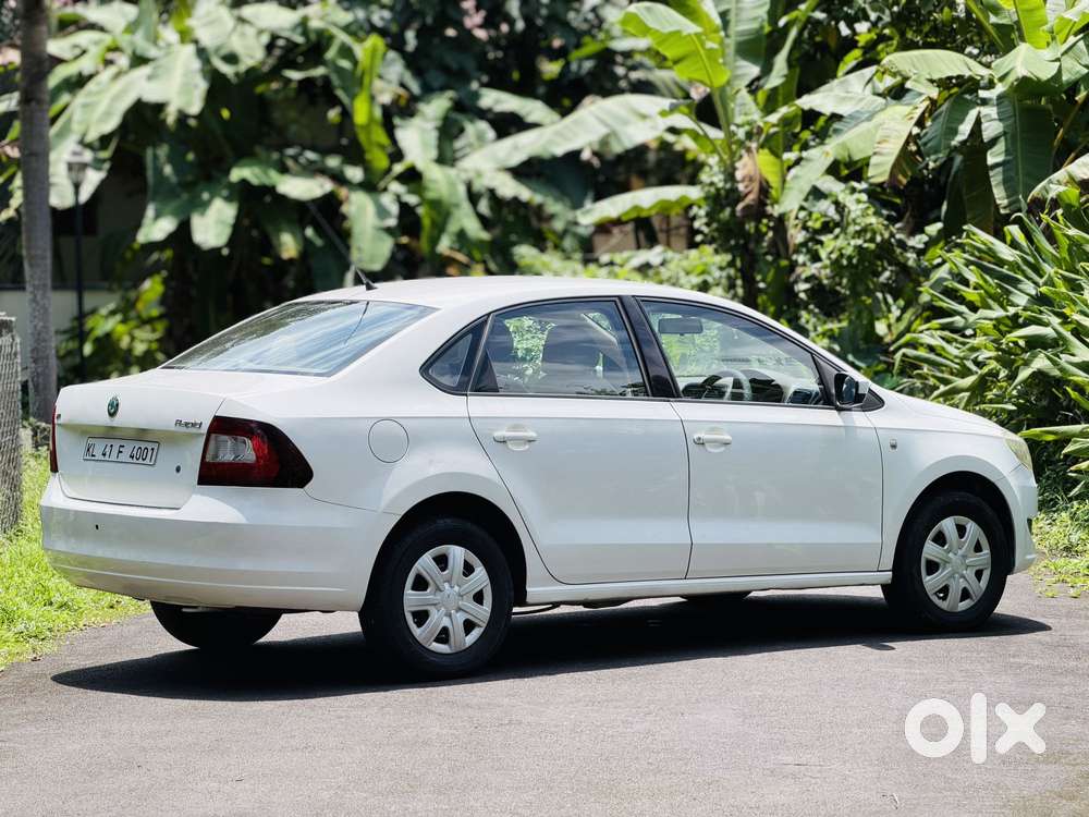 Skoda Rapid 1.6 Mpi At Ambition, 2012, Petrol