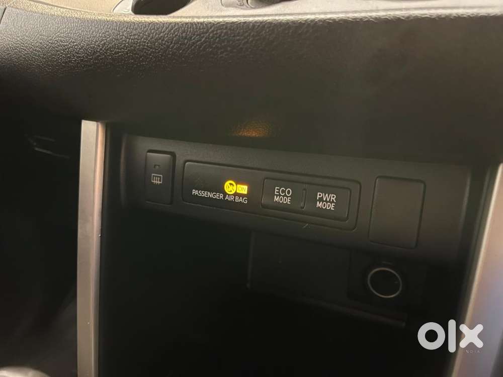 Toyota Innova Crysta 2.8 Gx At 7 Str, 2016, Diesel