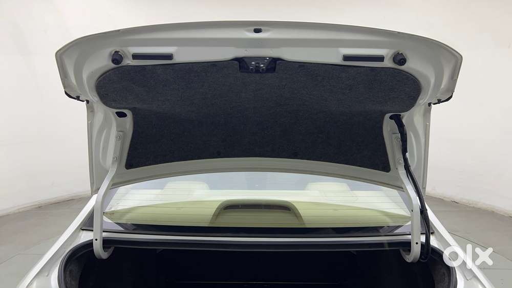 Honda City 1.5 V 4th Gen I-vtec Mt, 2022, Petrol