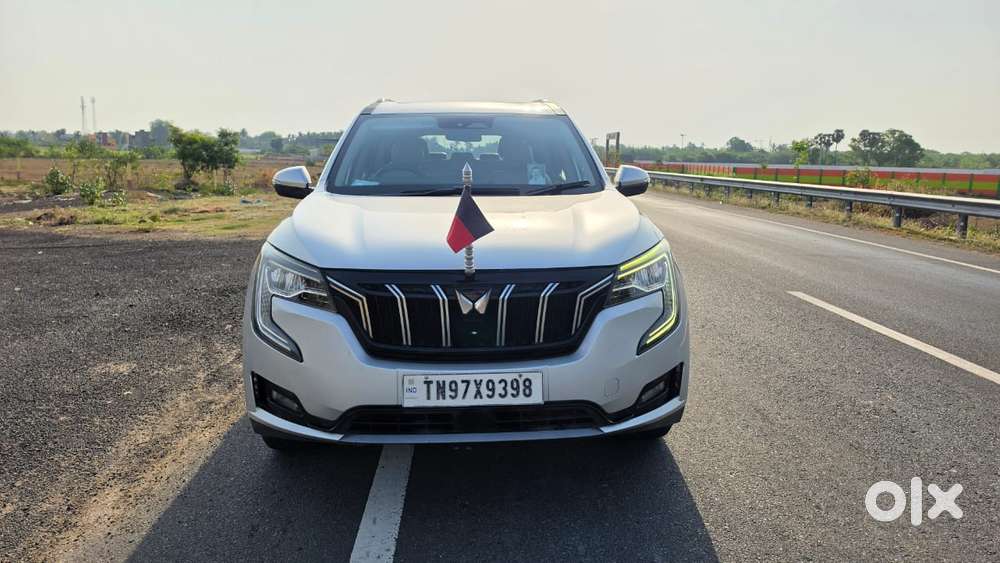 Mahindra Xuv700 2.0 Ax 7 Petrol Mt Str, 2021, Petrol