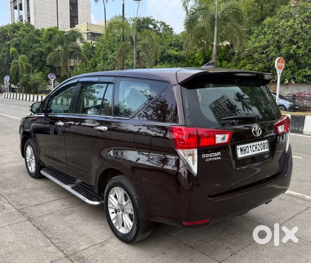 Toyota Innova Crysta 2.8 Zx At 7 Seater, 2016, Diesel