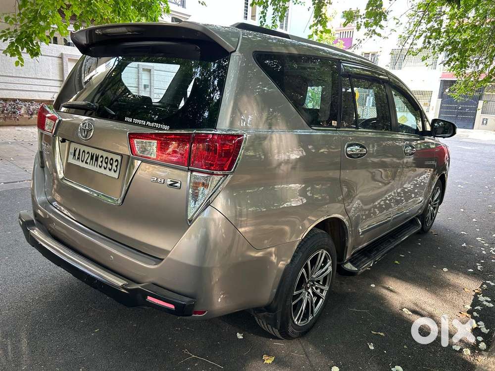 Toyota Innova Crysta 2.8 Zx At 7 Seater, 2017, Diesel
