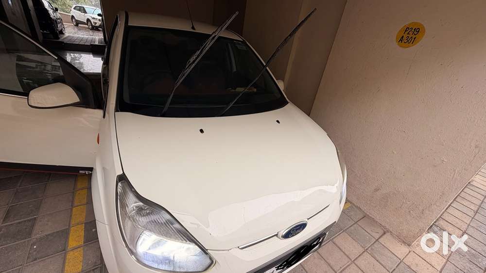 Ford Figo 2011 Petrol Manual