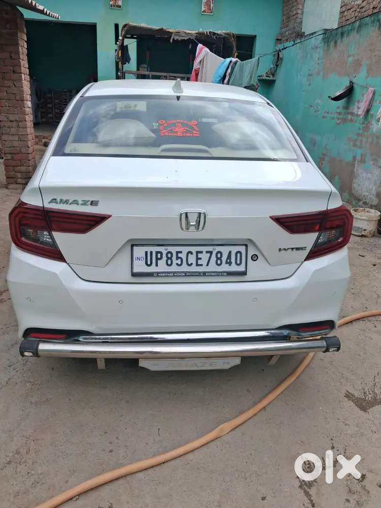 Honda Amaze 2nd Gen 2023 Petrol 24530 Km Driven