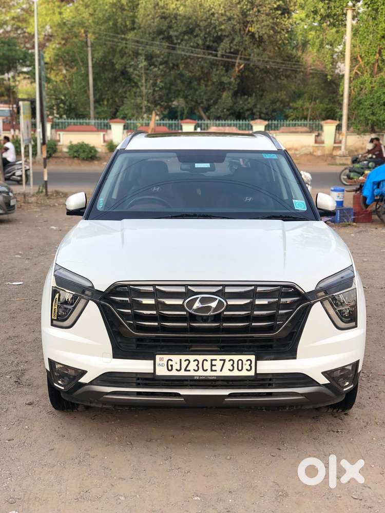 Hyundai Alcazar Platinum 7 Str 1.5 Turbo Petrol Adventure, 2023, Pet..