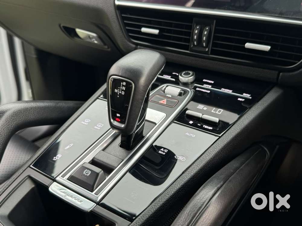 Porsche Cayenne V6 Tiptronic, 2019, Petrol