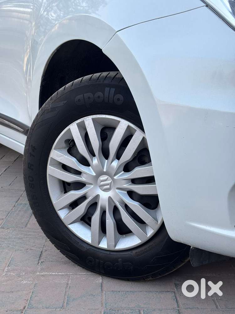 Maruti Suzuki Dzire 1.2 Vxi, 2022, Petrol