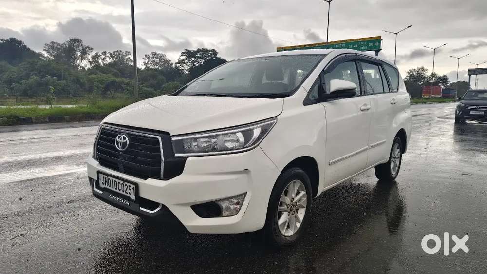 Toyota Innova Crysta 2.4 G 2018