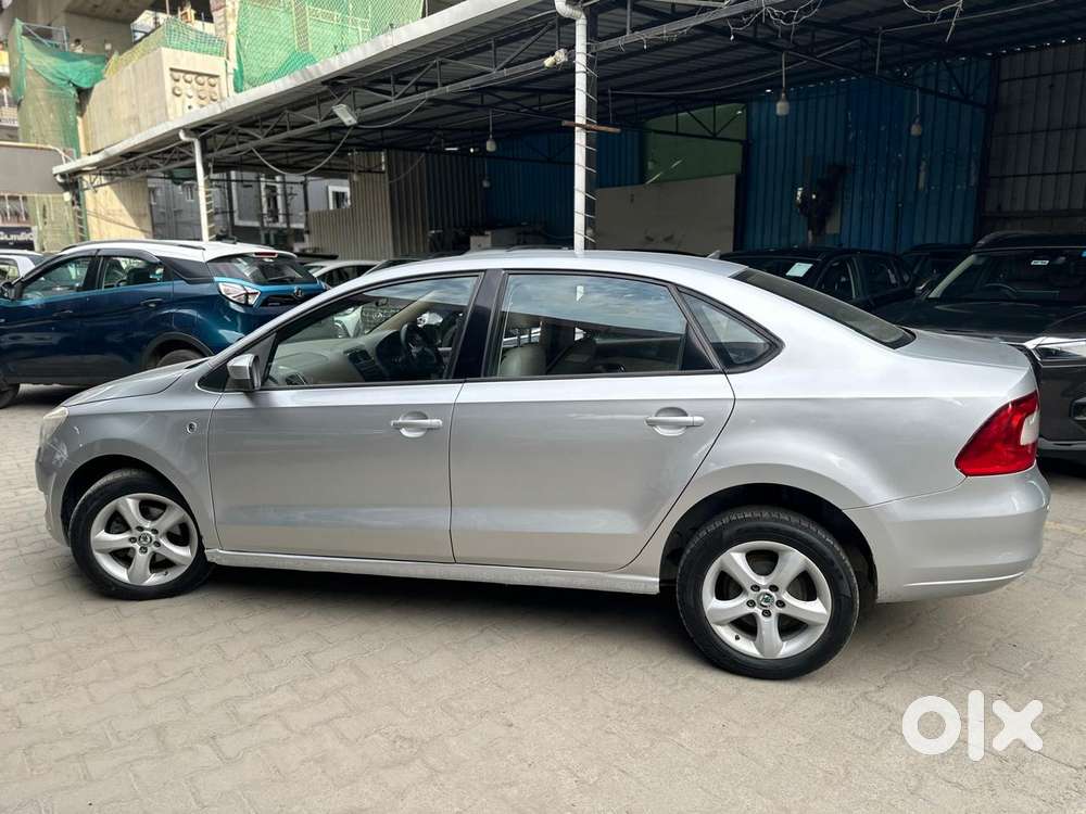 Skoda Rapid Elegance 1.6 Mpfi Mt, 2012, Diesel