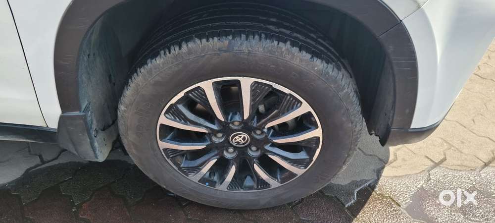 Toyota Urban Cruiser Cruiser Premium, 2021, Petrol