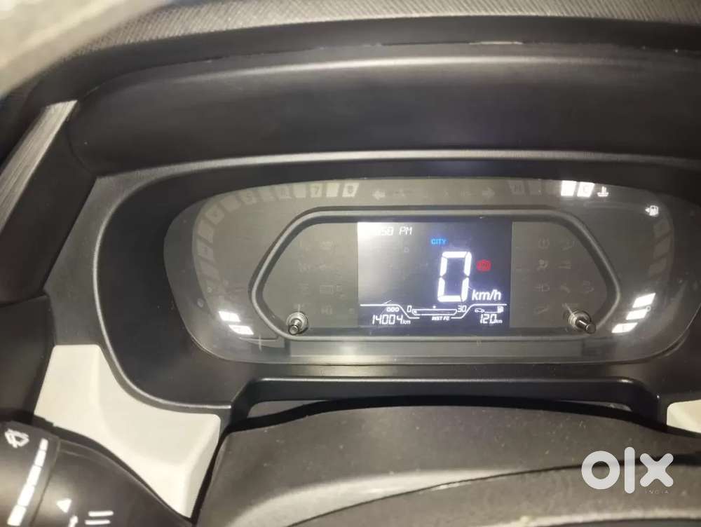 Tata Punch Accomplished, 2024, Petrol