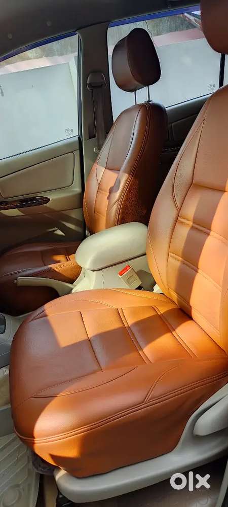 Toyota Innova 2.5 V 2014