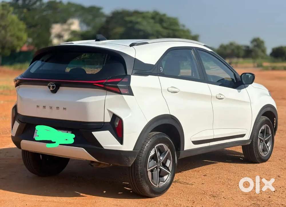 Tata Nexon 2025 Petrol