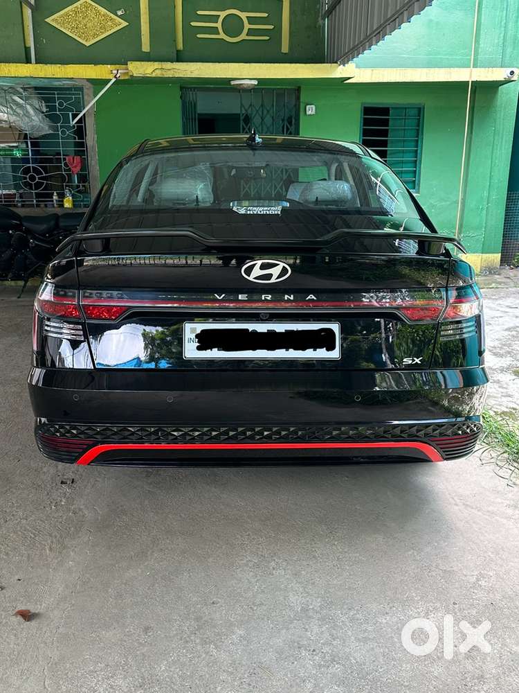 Hyundai Verna Petrol 2025 Sx O Mt Black