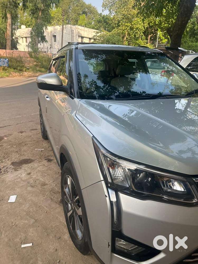 Xuv 300 W8 Opt Top Variant