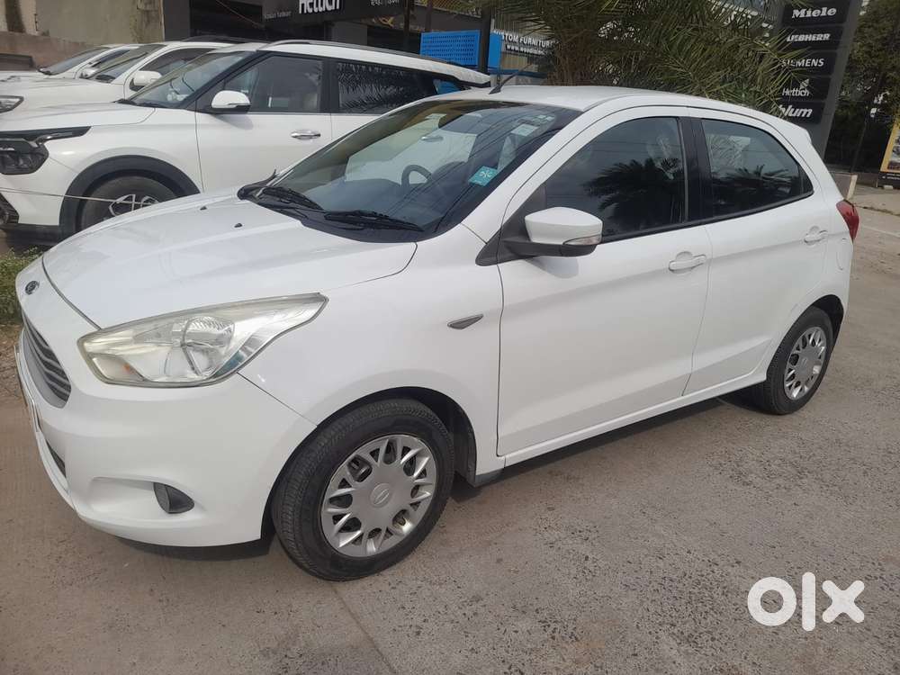 Ford Figo 1.2p Trend Mt, 2016, Petrol